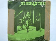 45M337 MIDDLE OF THE ROAD - SOLEY SOLEY